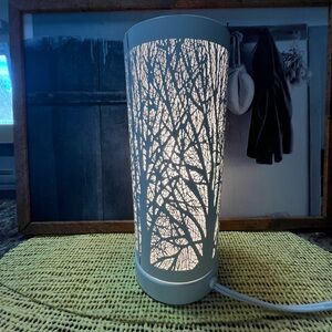 Modern White Tree Pattern Lamp
